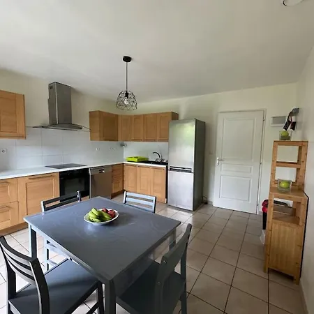 Отель Maison De Campagne Saint-Gery (Lot)